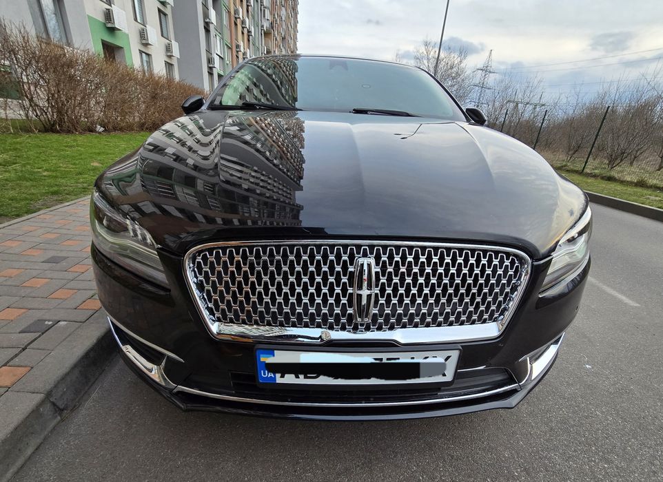 Автомобиль Lincoln mkz 2020