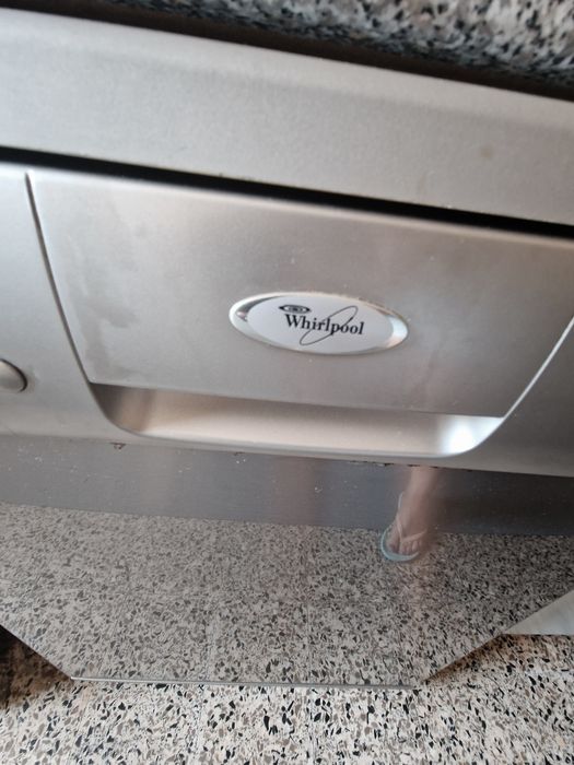 Máquina de lavar loiça Whirlpool