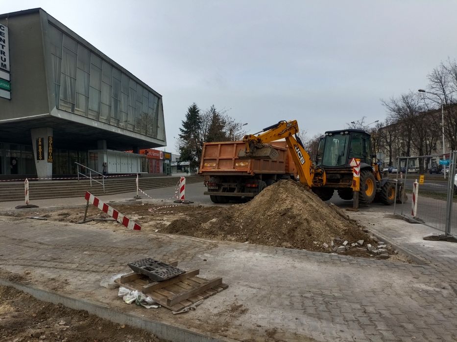 Usługi koparką, wyburzenia i transportrt