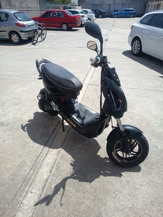 Scooter elétrica sem carta