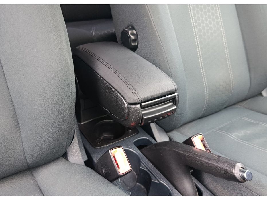 Підлокітник чорний Niken для Ford Fiesta 2008-2017 рр.