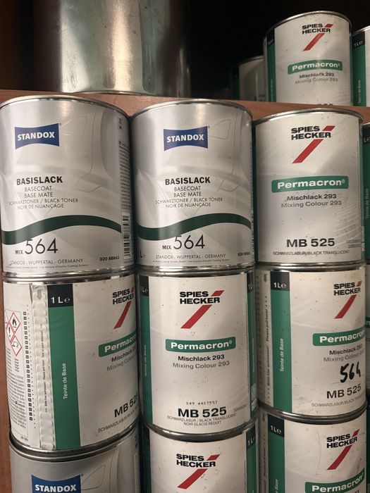 farby pigmenty Standox mieszalnia farb samochodwych likwidacja stoiska