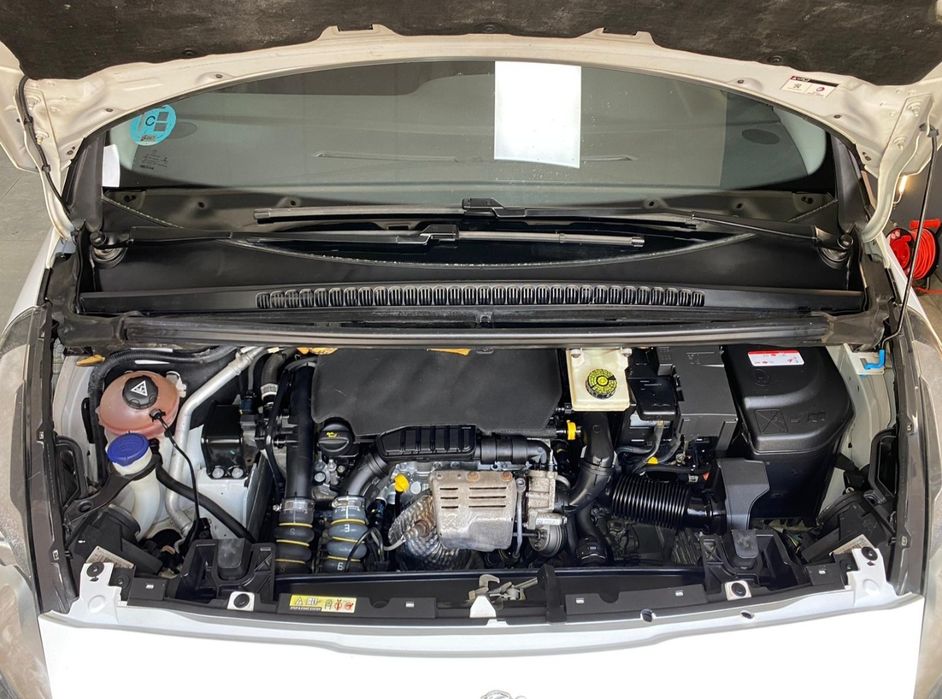 Peugeot 5008 1.2 PureTech Style – 7 Lugares (2015)