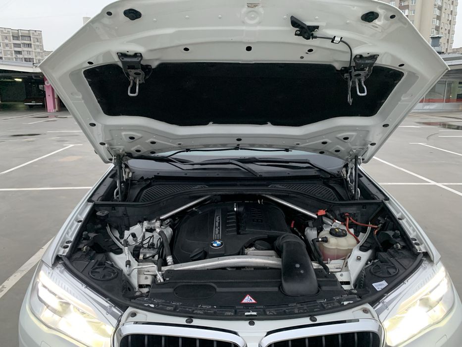 Продам BMW X5 2016 3.0.л xDrive