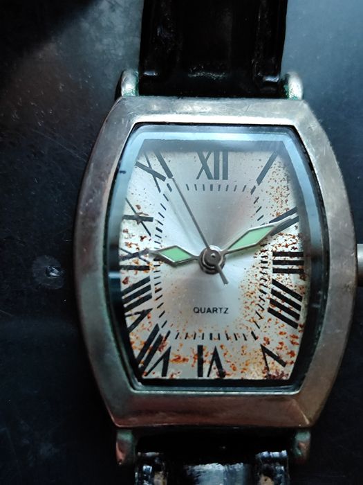 Женские часы разные