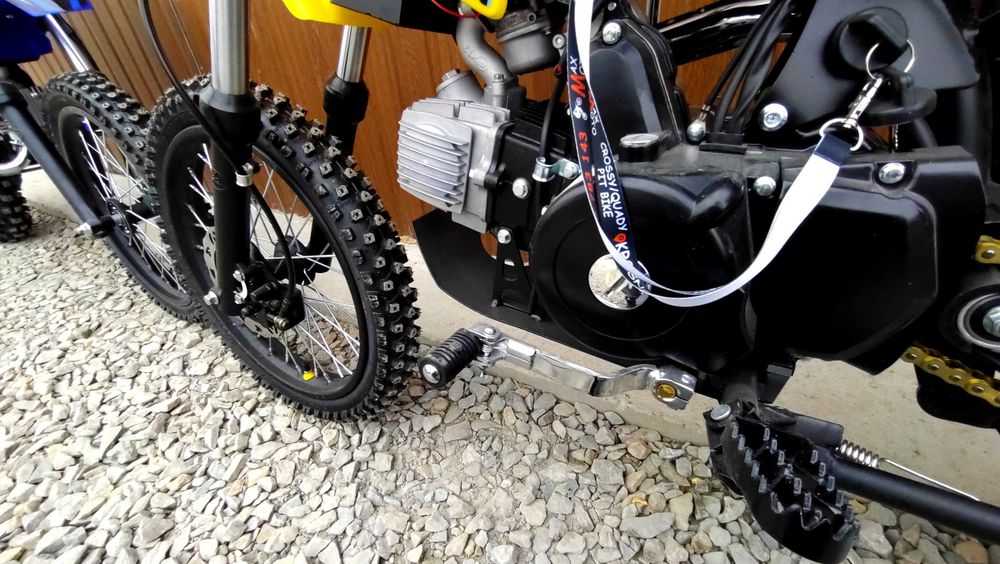 Wyprzedaż rocznika Cross Barton DB 125 KXD nowy 2025 rozrusznik mrf