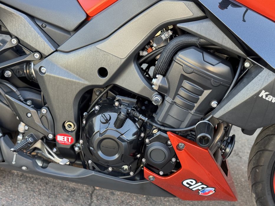 Мотоцикл Kawasaki Z1000 2012 рік