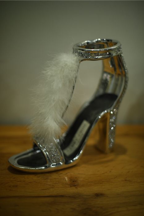 Декоративний босоніжок з кераміки