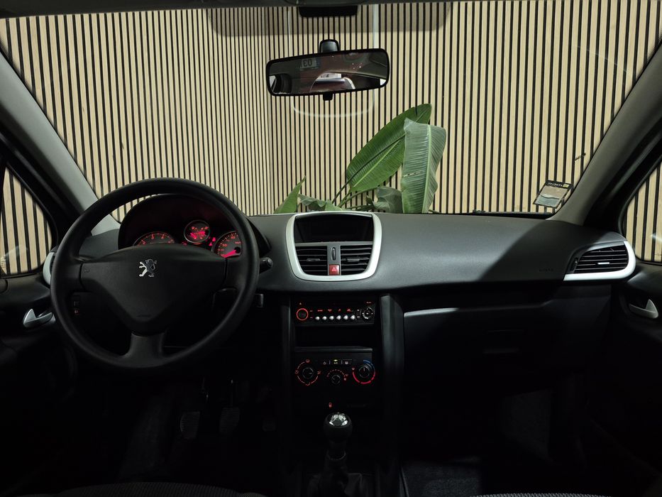 Peugeot 207 1.4 - 100.000KM | GARANTIA | NACIONAL