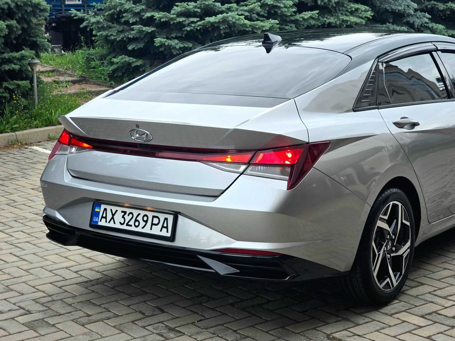 Hyundai Elantra 2020г.в. 2.0 автомат, бензин