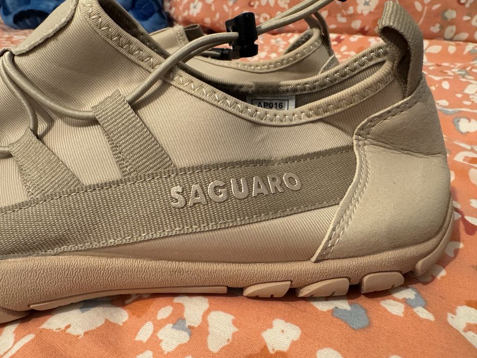 Vendo sapatilhas de caminhada