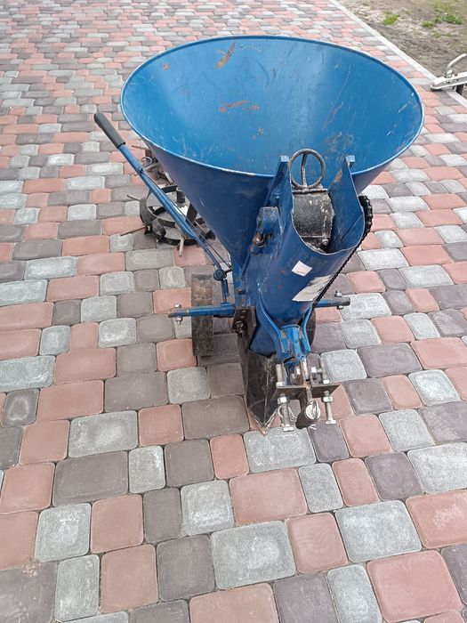 Картофелесажалка