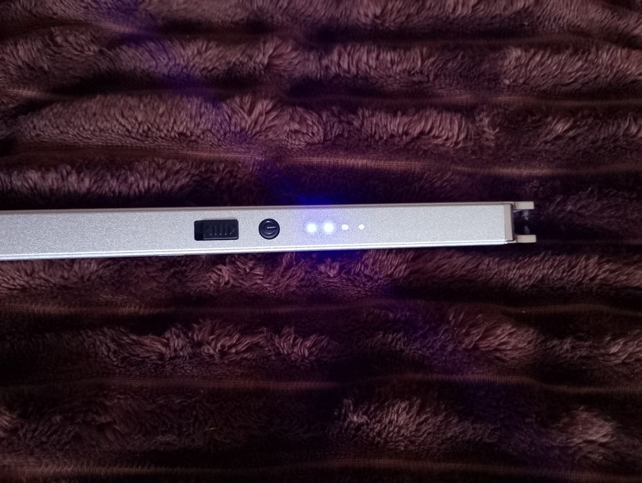 Електрична заряджувальна запальничка для газових плит