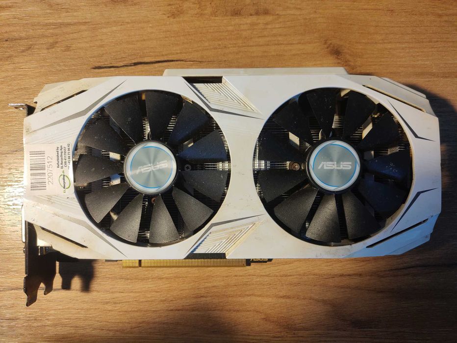 ASUS GeForce Dual GTX 1070 8G - z problemem