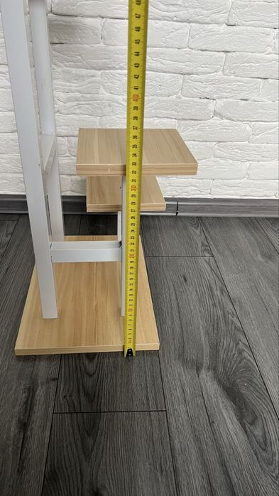 Полиця для квітів