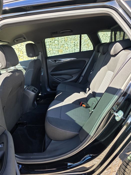 Opel Insignia Sports Tourer 1.5 D Business Edition Naciona Iva Discriminado l