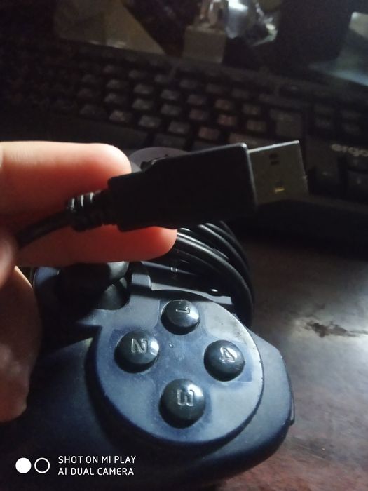продам джойстик не дорого