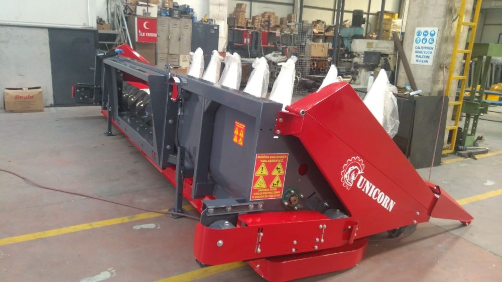 Жатка кукурузная Актюрк. 8-ми рядная. Жатка для збирання кукурудзи