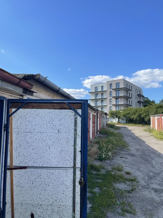 Garaż murowany przy ulicy Armii Krajowej - Widok 4