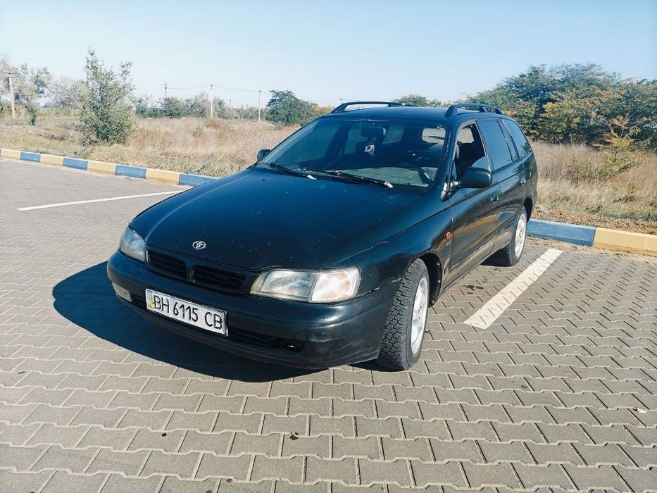 Продам Toyota karina e