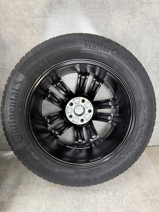 Koła zimowe TOYOTA RAV4 V 18" 5x114.3 ET 35 NOWE TPMS CONTINENTAL