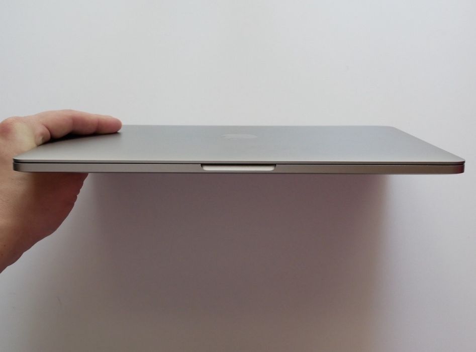 MacBook Pro 2019 | i5/8/256GB TouchBar