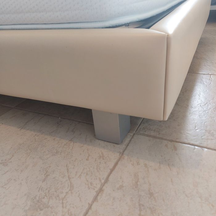 Sommier+cabeceira de cama com oferta de colchão
