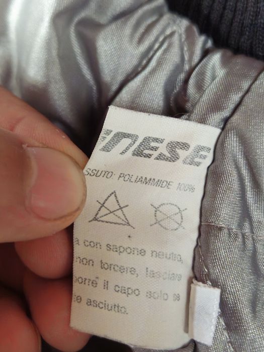 Продам мото куртку Dainese
