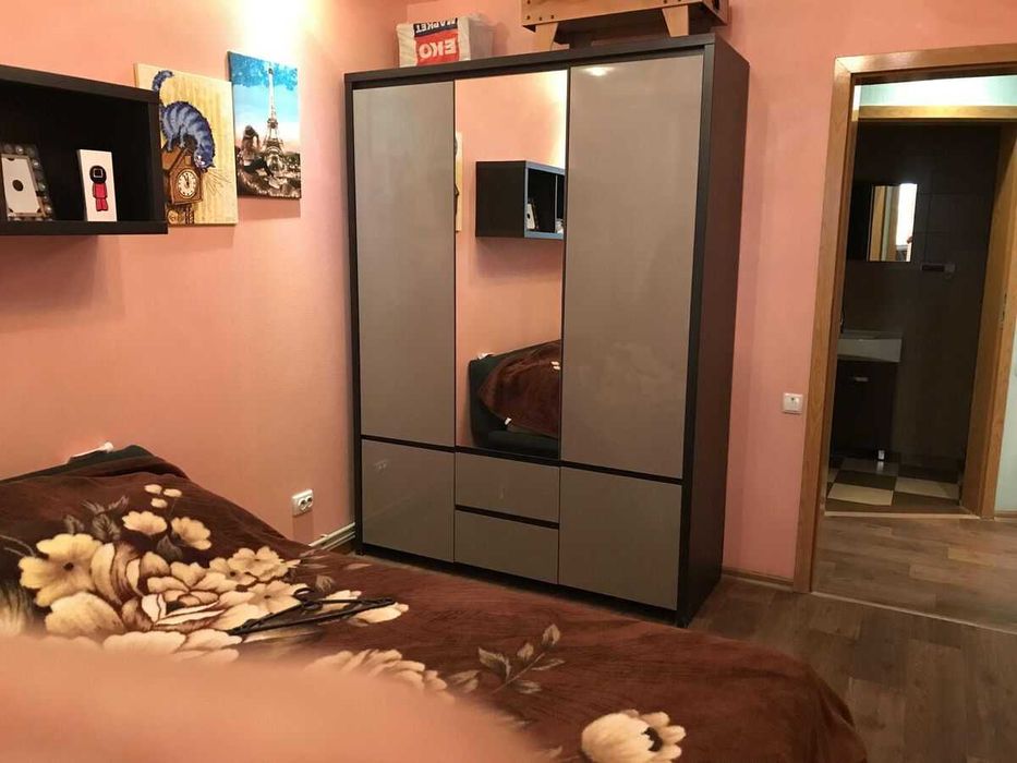 Продажа 3-х комнатной квартиры. Район Артема