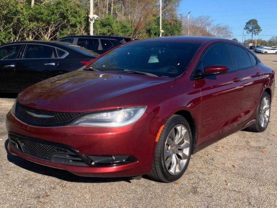 Chrysler 200 S      2015