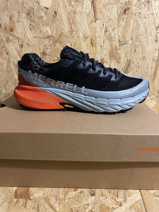 Чоловічі бігові кросівки Merrell на Gore-Tex