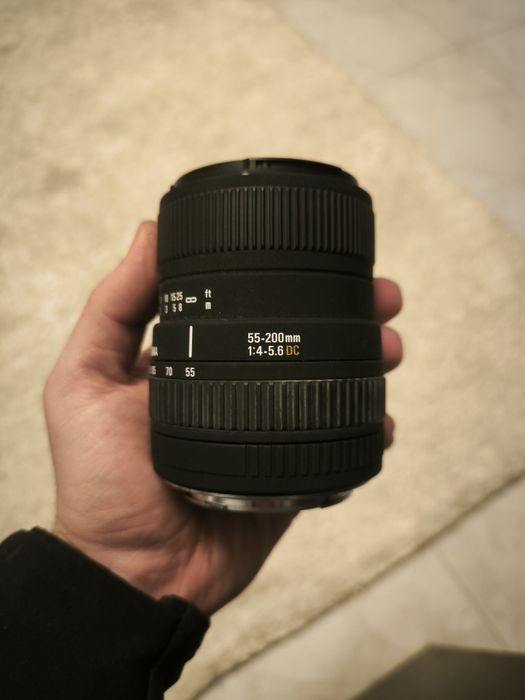 Lente sigma EF 55-200