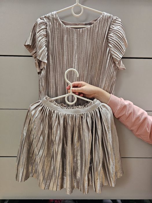 Zestaw srebrna bluzka spódnica