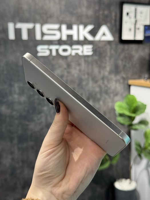 Samsung S24 256 GB• На снапдрегоні • Оплата частинами