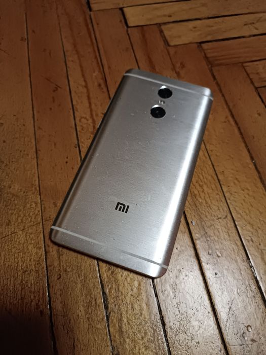 Телефон Redmi Pro. Под востановление.