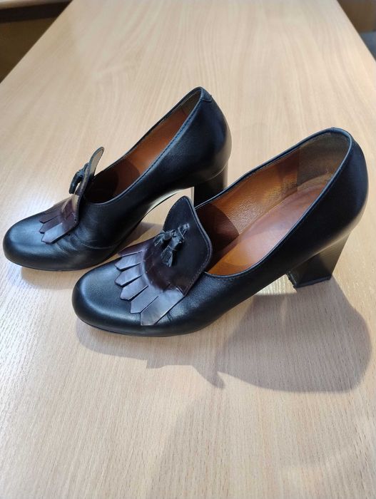 Buty że skóry naturalnej Quazi