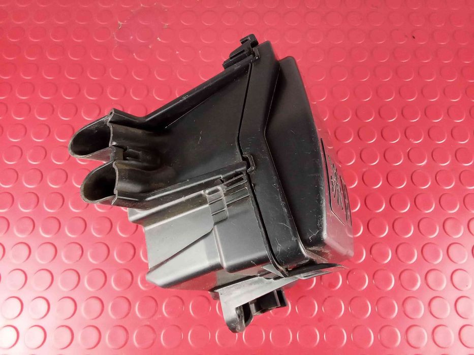 Caixa de Fusíveis 243809584R - RENAULT CAPTUR I