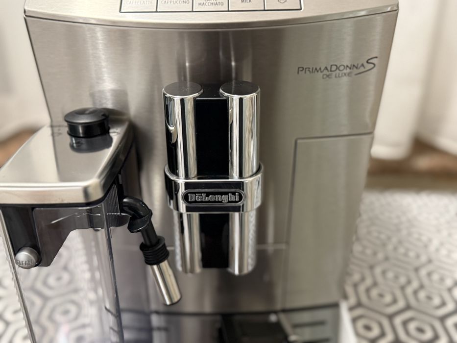 Кавоварка DeLonghi PrimaDonna S DeLuxe