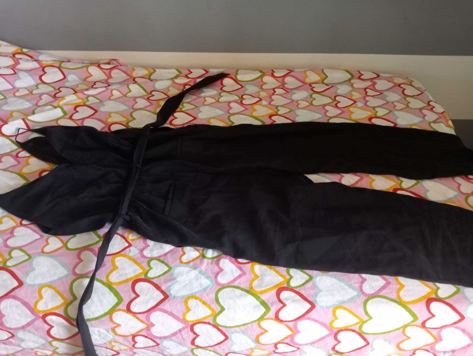 Macacão preto da Mango usado uma vez só