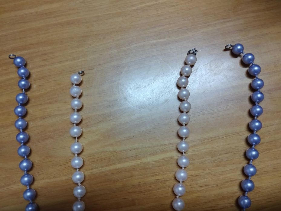 Conjunto Novo de Pérolas - 3 fios de pérolas ajustáveis e brincos