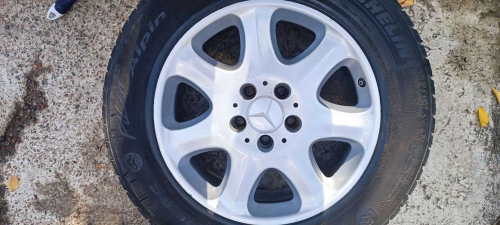 Продам броне резину  на дисках для мерседес w220 guard система PAX