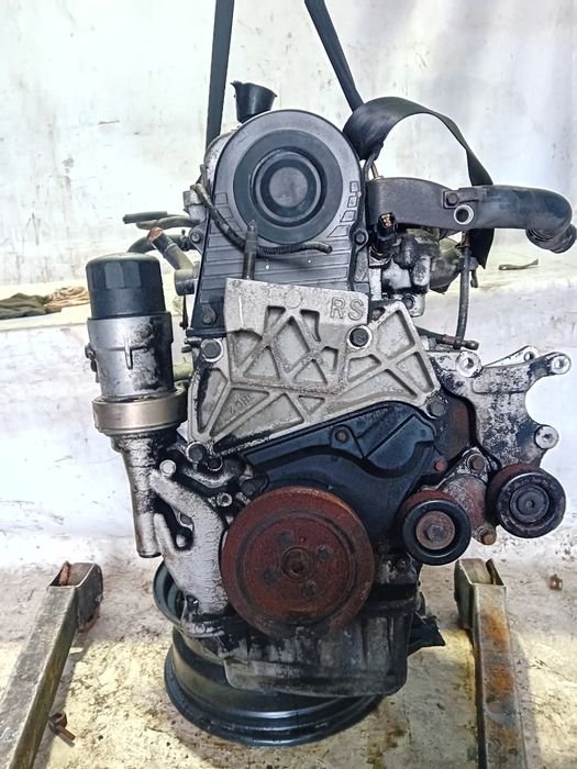 Motor completo KIA Carens II (FJ)
