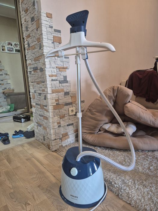 Вертикальний відпарювач Philips EasyTouch Plus (Стан нового, повний комплект)