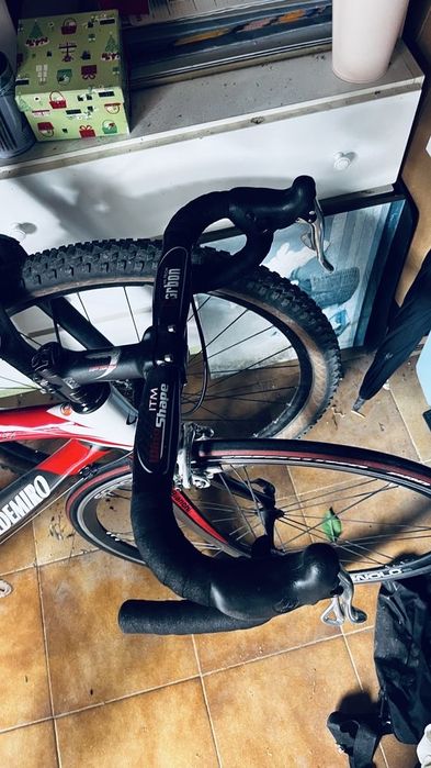 Bicicleta estrada carbon t(52)