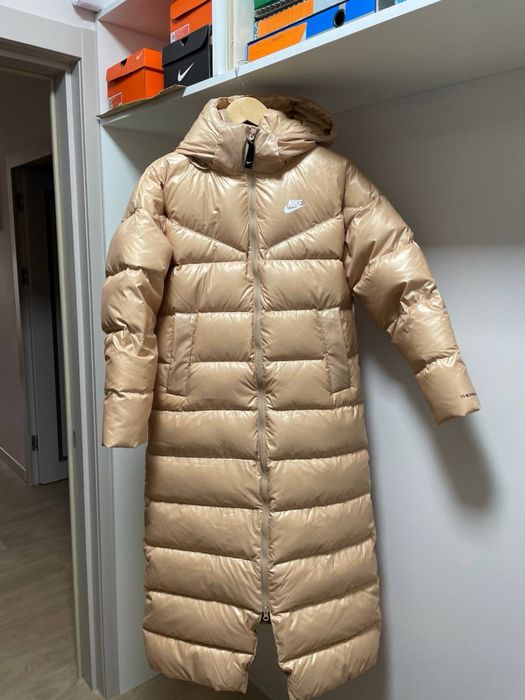 Плащ nike жіночий