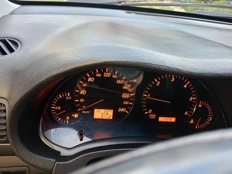 Toyota Avensis 2.0 116KM