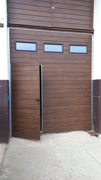 Brama na wymiar  Bramy Garażowe dwuskrzydłowa altana garażowa