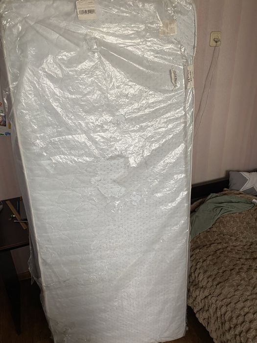 Продам матрац 90 на 172 майже новий