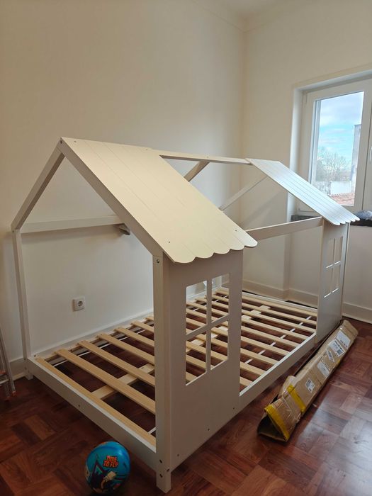 Cama de criança "casinha" 120x209