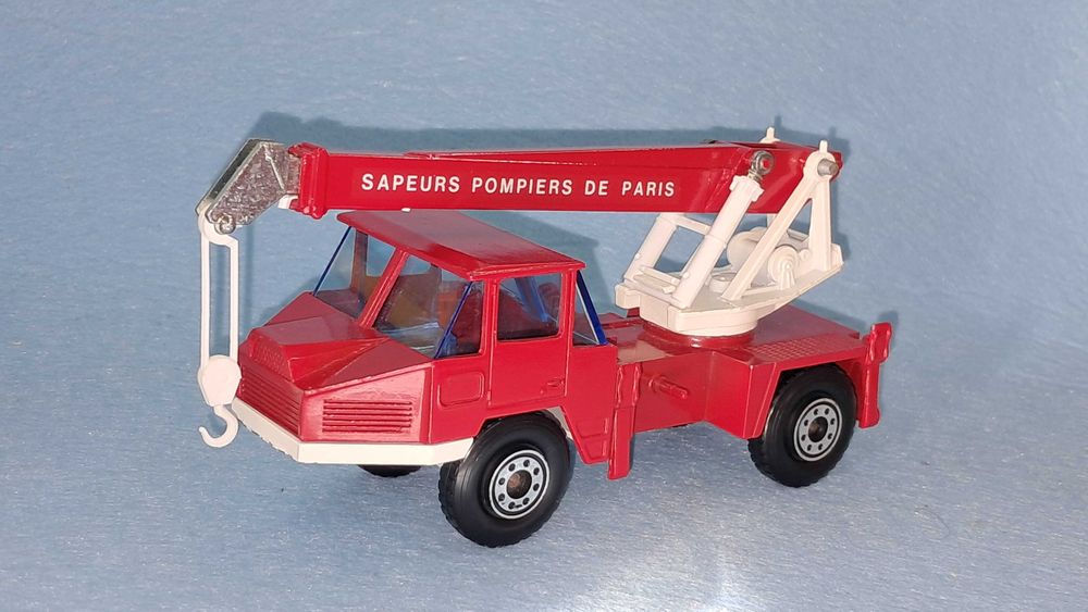 Miniatura Camião dos Bombeiros Solido Unic